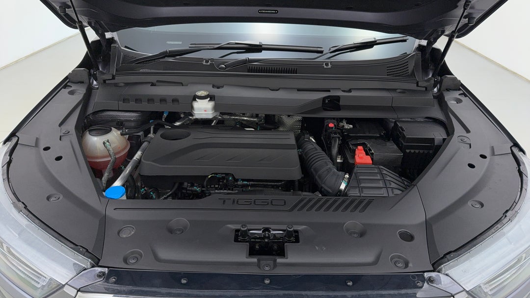 Open Bonnet (Engine)