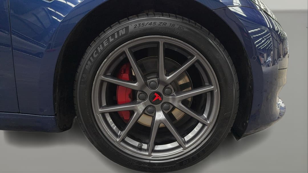 2022 Tesla Model 3 Rear-wheel Drive, Automatic, 66791 km, Right Front Wheel