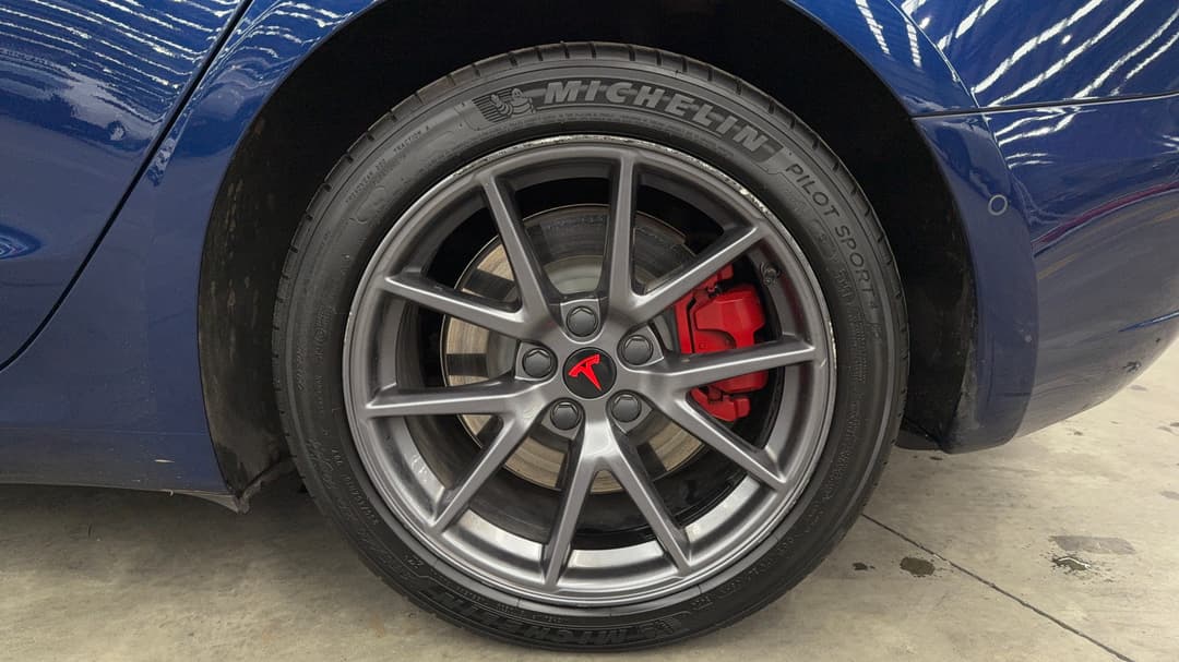 2022 Tesla Model 3 Rear-wheel Drive, Automatic, 66791 km, Left Rear Wheel
