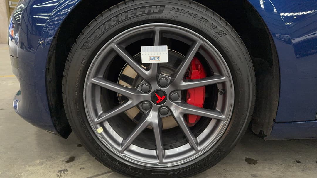 2022 Tesla Model 3 Rear-wheel Drive, Automatic, 66791 km, Wheels Rim Front LHS Gutter Rash