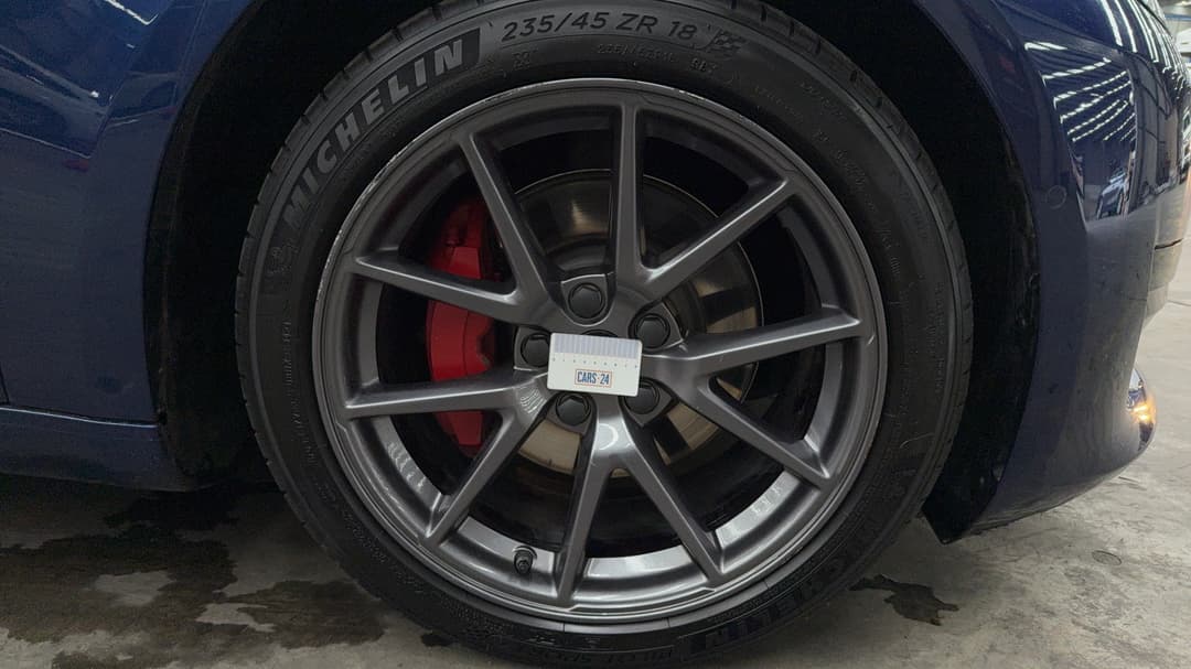 2022 Tesla Model 3 Rear-wheel Drive, Automatic, 66791 km, Wheels Rim Front RHS Gutter Rash