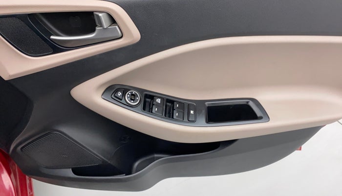 2017 Hyundai Elite i20 ASTA 1.4 CRDI, Diesel, Manual, 59,091 km, Driver Side Door Panels Control