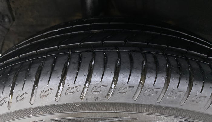 2020 KIA SONET GTX + 1.0 IMT, Petrol, Manual, 6,184 km, Right Rear Tyre Tread