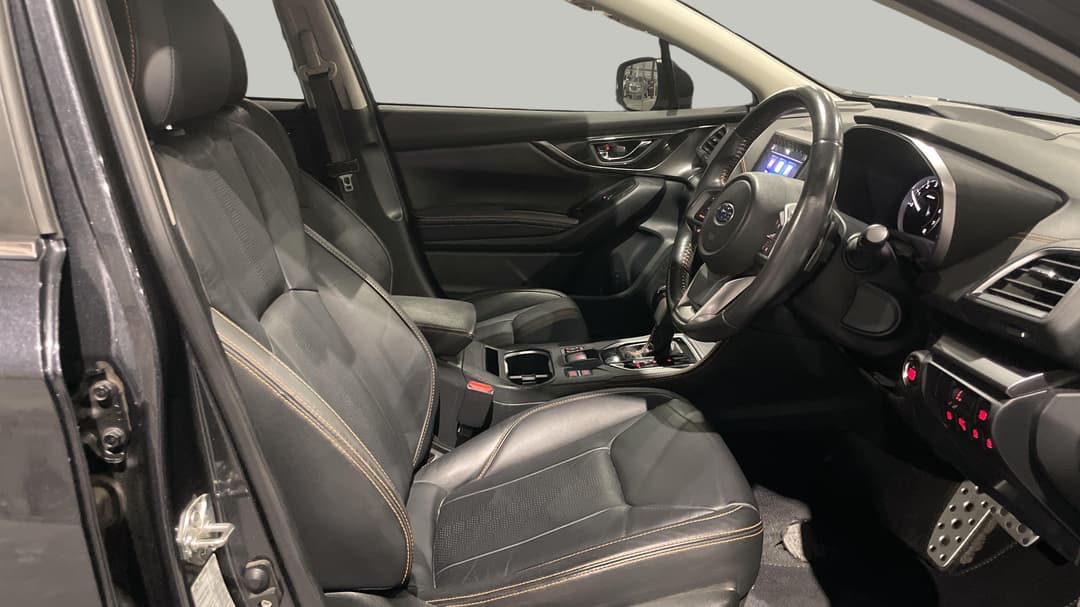2017 Subaru XV 2.0i-s, Automatic, 134307 km, Right Side Front Door Cabin View