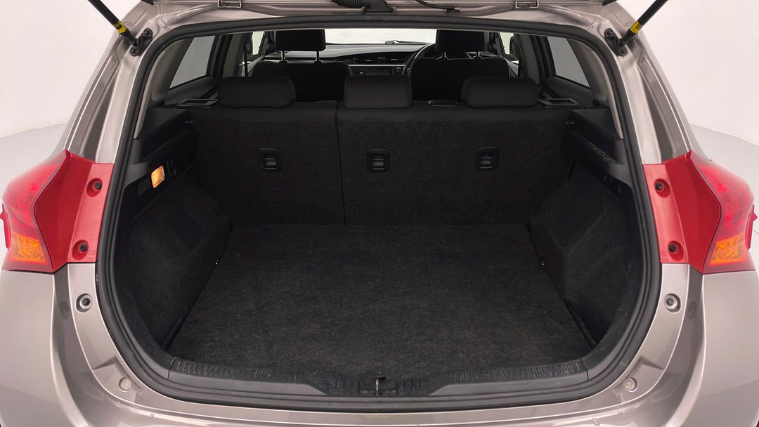 2013 Toyota Corolla Ascent Sport, Automatic, 69768 km, Boot Inside View