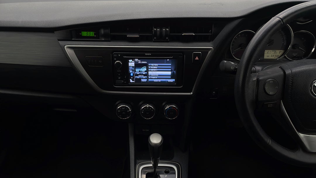 2013 Toyota Corolla Ascent Sport, Automatic, 69768 km, Center Console