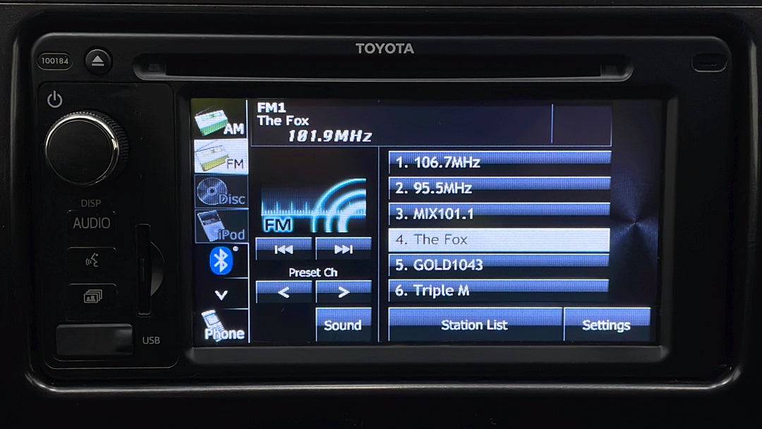 2013 Toyota Corolla Ascent Sport, Automatic, 69768 km, Infotainment System