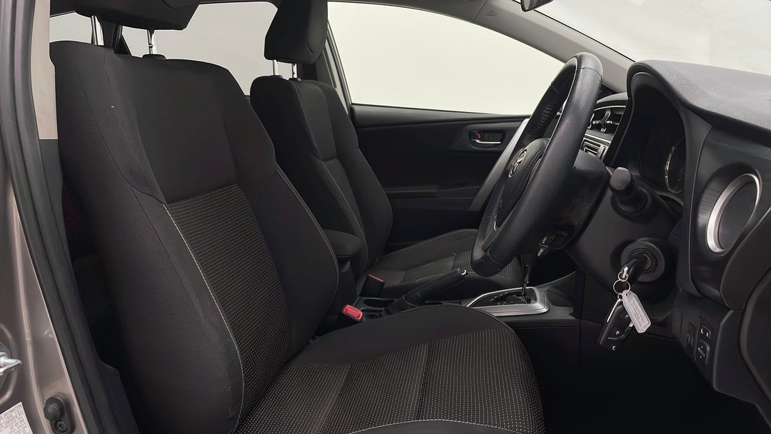 2013 Toyota Corolla Ascent Sport, Automatic, 69768 km, Right Side Front Door Cabin View