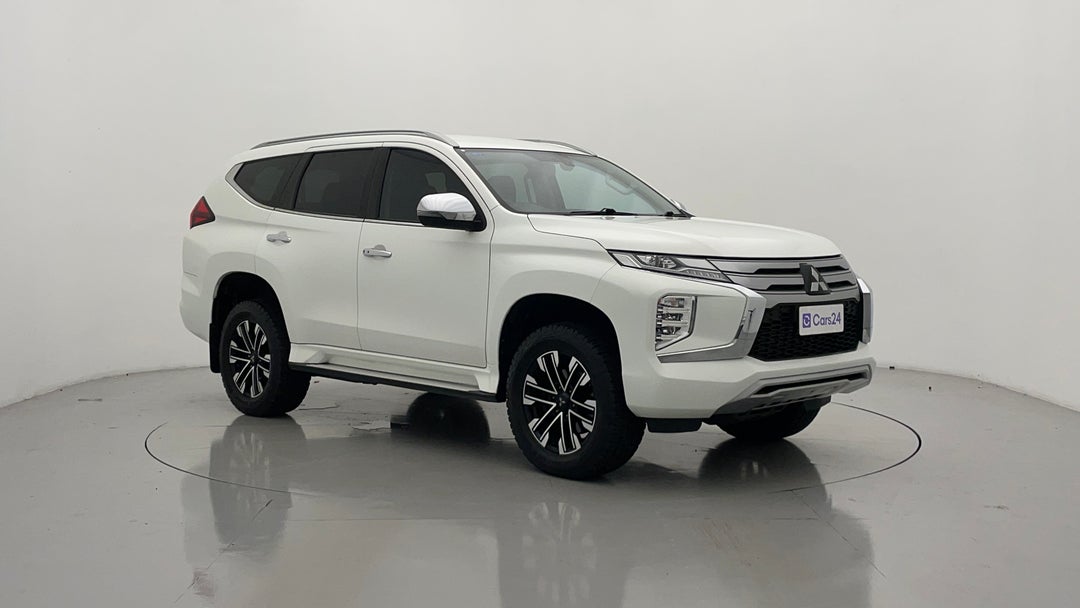 Right Front Diagonal (45- Degree) View