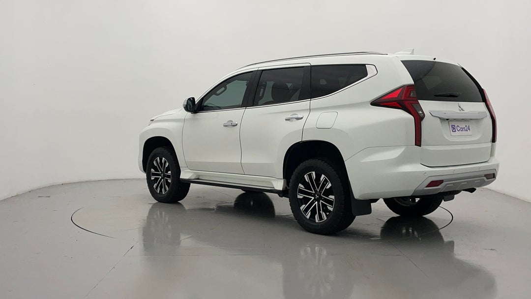 Left Back Diagonal (45- Degree) View