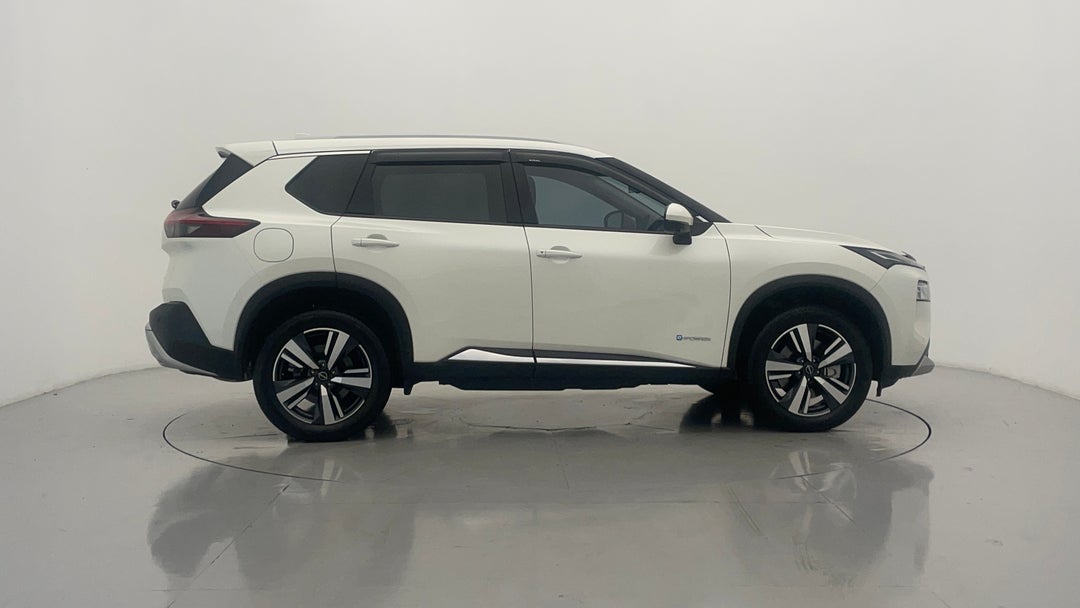 2024 Nissan X-trail Ti (4wd) E-power (hybrid), Automatic, 4004 km, Right Side View