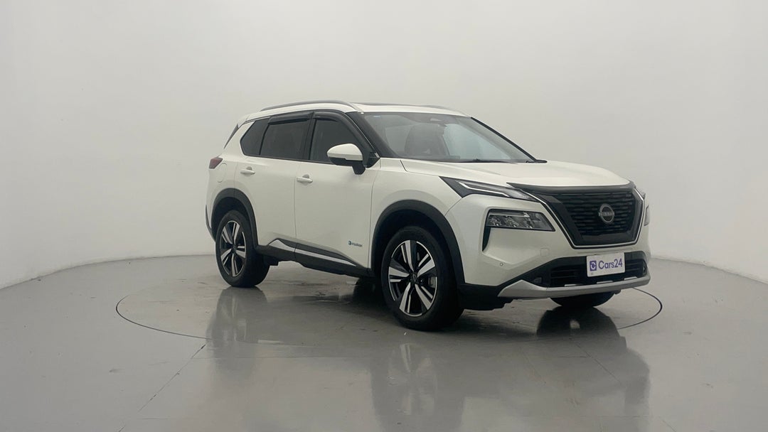 2024 Nissan X-trail Ti (4wd) E-power (hybrid), Automatic, 4004 km, Right Front Diagonal (45- Degree) View