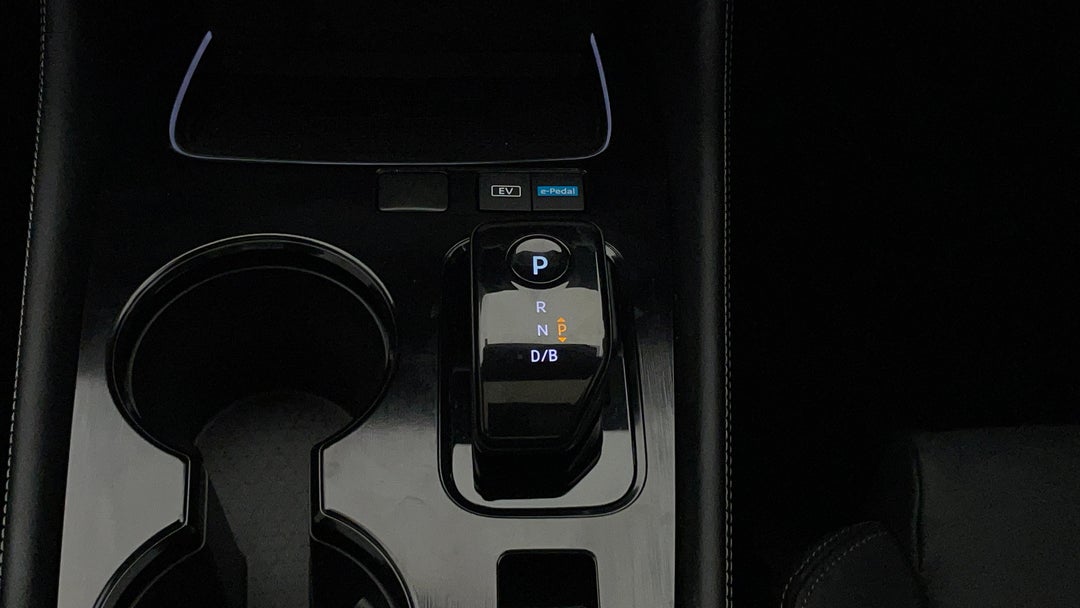 2024 Nissan X-trail Ti (4wd) E-power (hybrid), Automatic, 4004 km, Gear Lever 