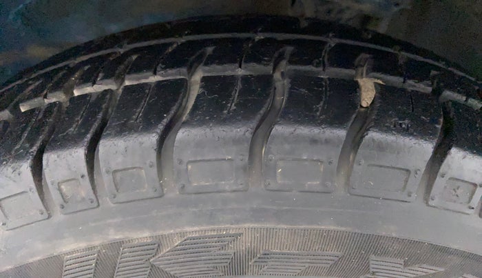 2017 Maruti Alto 800 LXI, Petrol, Manual, 20,939 km, Left Front Tyre Tread