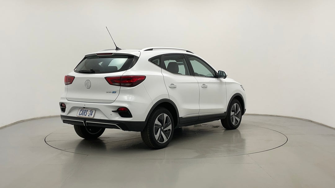 Right Back Diagonal (45- Degree) View