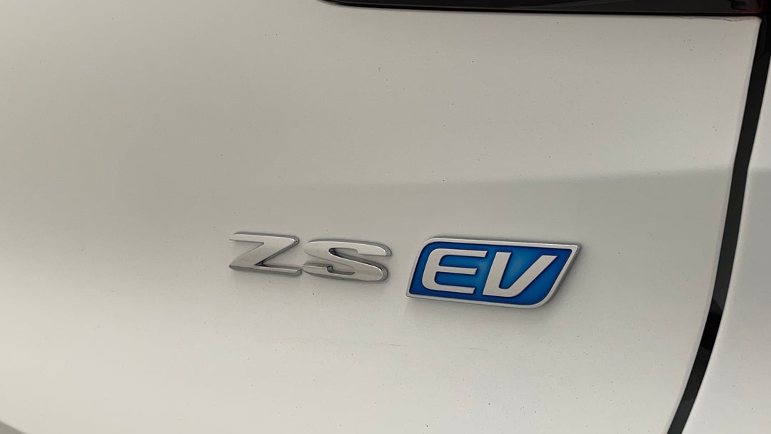 Badge (Boot Right Side)