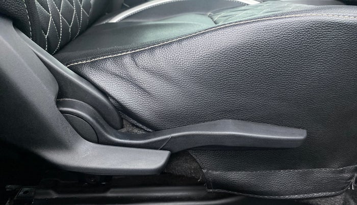 2019 Toyota Glanza V CVT, Petrol, Automatic, 25,560 km, Driver Side Adjustment Panel