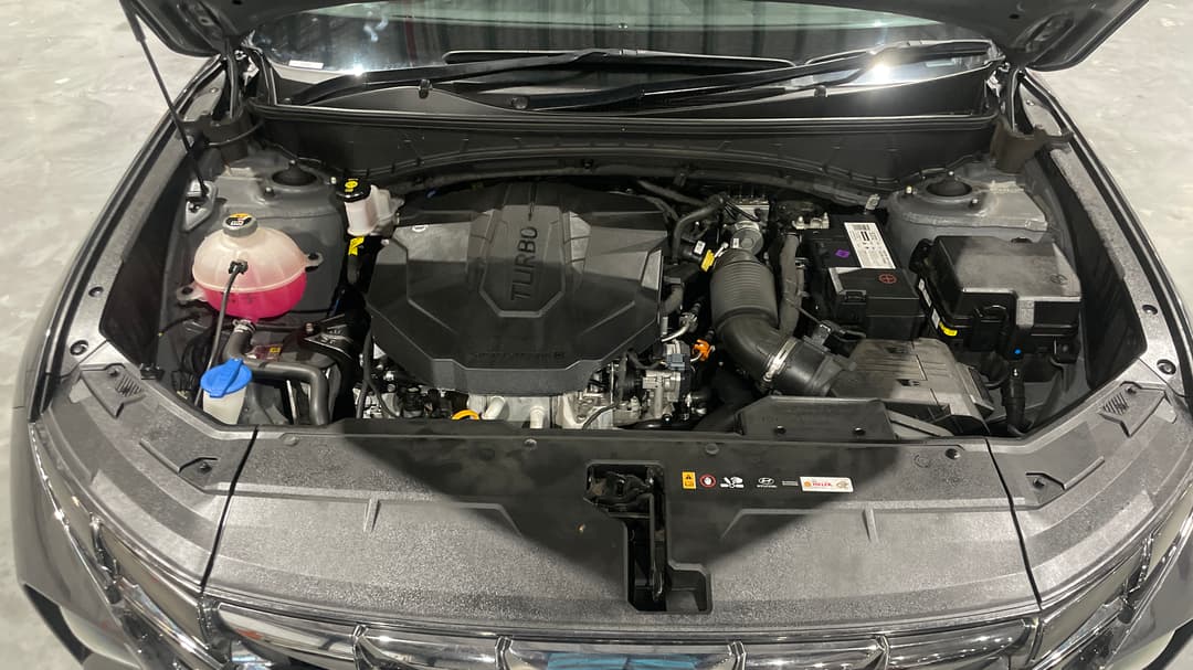 2022 Hyundai Tucson Highlander (AWD), Automatic, 87080 km, Open Bonnet (Engine)