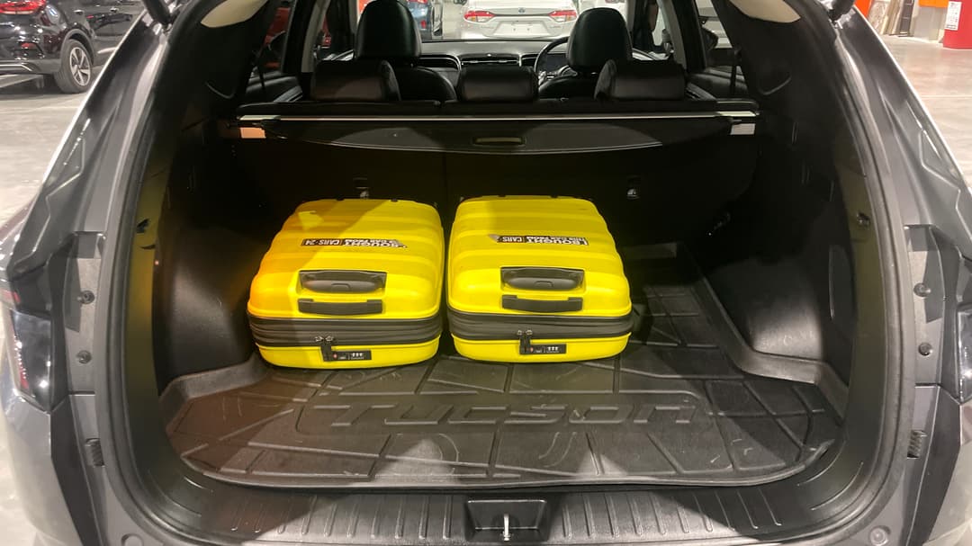 2022 Hyundai Tucson Highlander (AWD), Automatic, 87080 km, Boot Inside View with Luggage