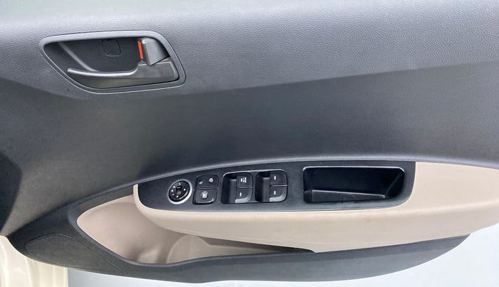 2014 Hyundai Grand i10 MAGNA 1.2 KAPPA VTVT, Petrol, Manual, 73,989 km, Driver Side Door Panels Control