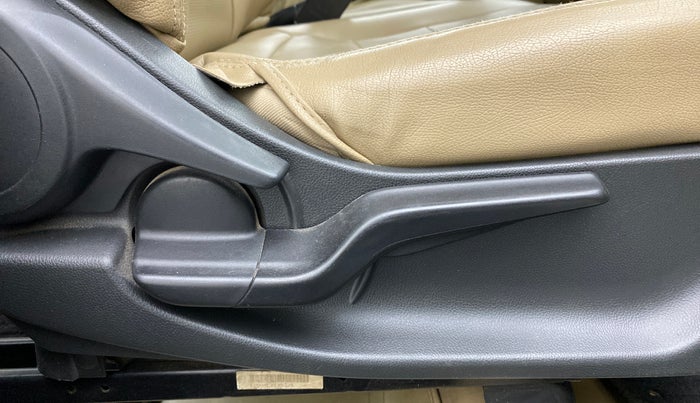 2018 Honda Amaze 1.5L I-DTEC V, Diesel, Manual, 87,964 km, Driver Side Adjustment Panel