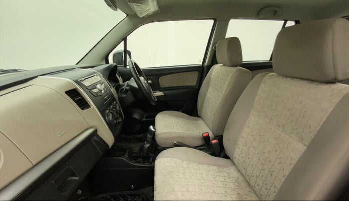 2016 Maruti Wagon R 1.0 VXI, Petrol, Manual, 45,727 km, Right Side Front Door Cabin