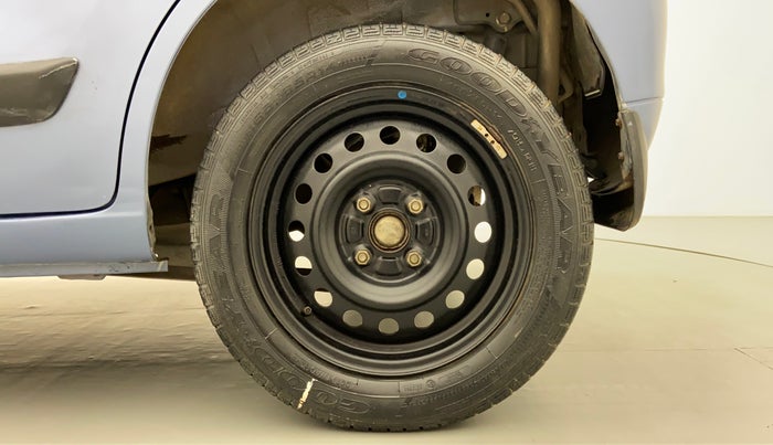 2014 Maruti Wagon R 1.0 VXI, Petrol, Manual, 44,776 km, Left Rear Wheel