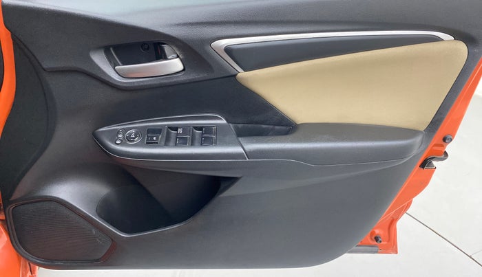 2015 Honda Jazz 1.2 V AT, Petrol, Automatic, 52,347 km, Driver Side Door Panels Control