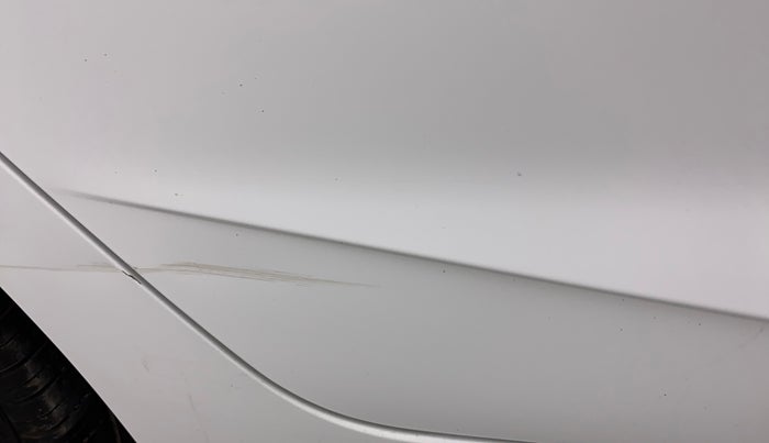2021 Hyundai NEW I20 SPORTZ 1.2 MT, Petrol, Manual, 59,004 km, Right rear door - Minor scratches