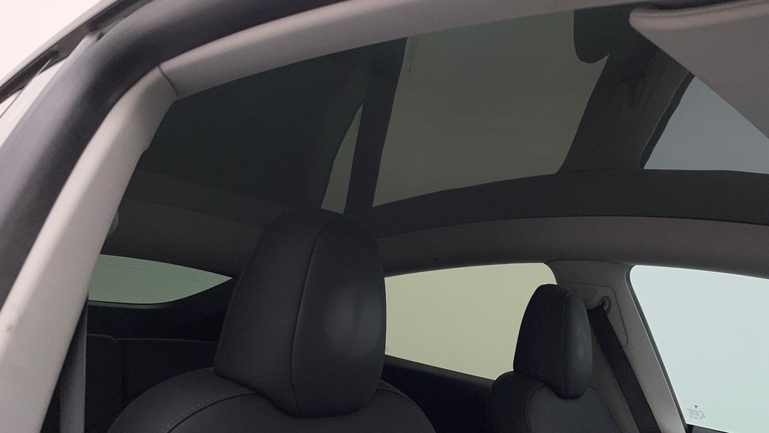 Interior Sunroof/Moonroof