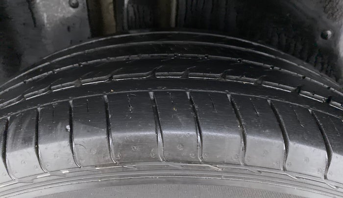 2019 MG HECTOR SHARP 2.0 DIESEL, Diesel, Manual, 32,350 km, Right Rear Tyre Tread