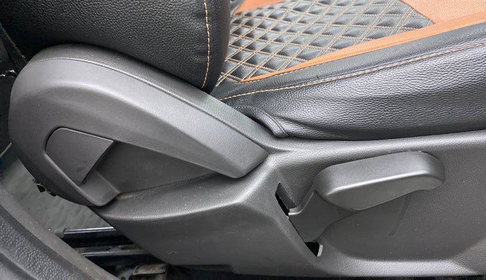 2019 Ford FREESTYLE TITANIUM 1.2 PETROL, Petrol, Manual, 26,718 km, Driver Side Adjustment Panel
