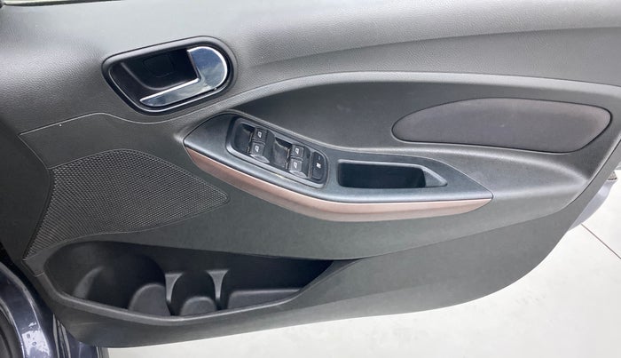 2019 Ford FREESTYLE TITANIUM 1.2 PETROL, Petrol, Manual, 26,718 km, Driver Side Door Panels Control
