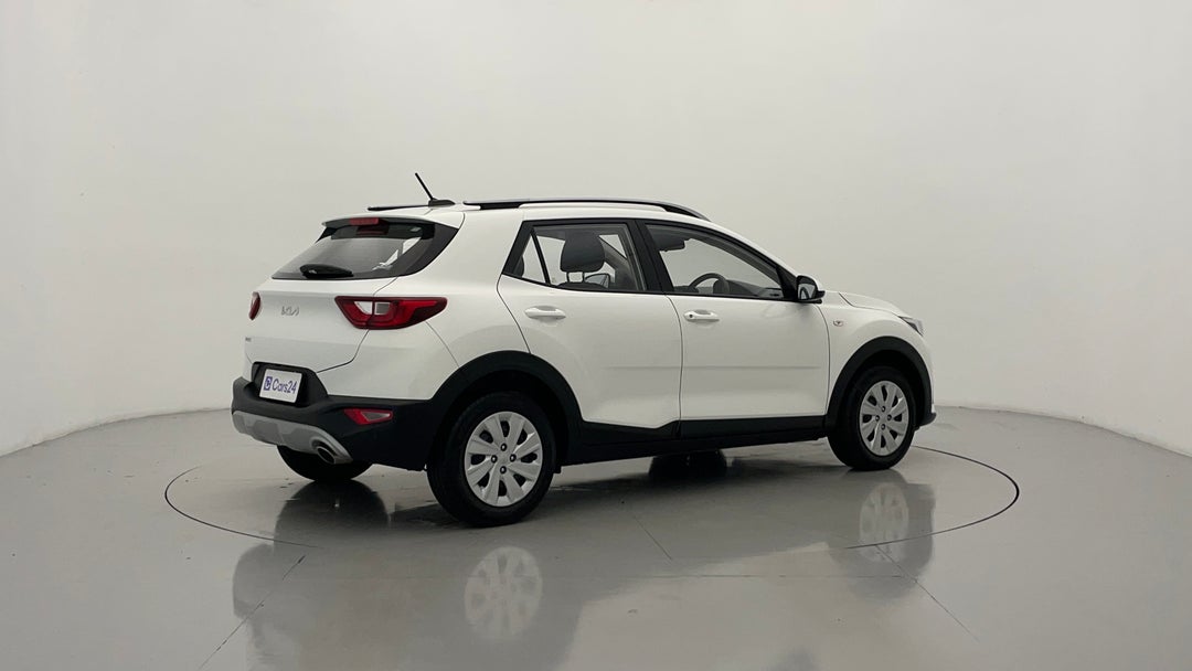 Right Back Diagonal (45- Degree) View