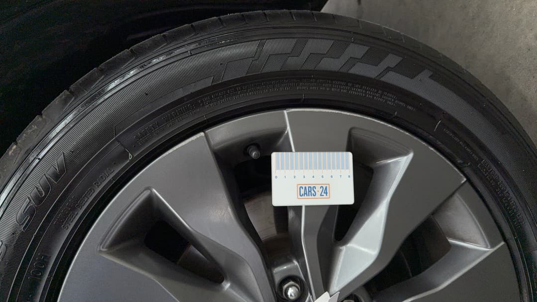 2022 Subaru Outback AWD, Automatic, 74094 km, Wheels Rim Front RHS Gutter Rash