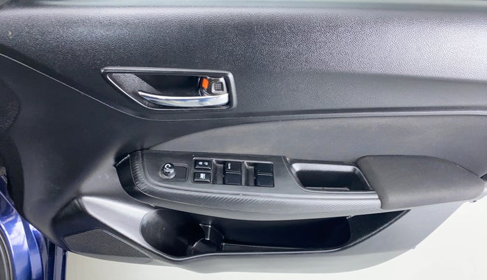 2018 Maruti Swift VXI AMT D, Petrol, Automatic, 34,564 km, Driver Side Door Panels Control