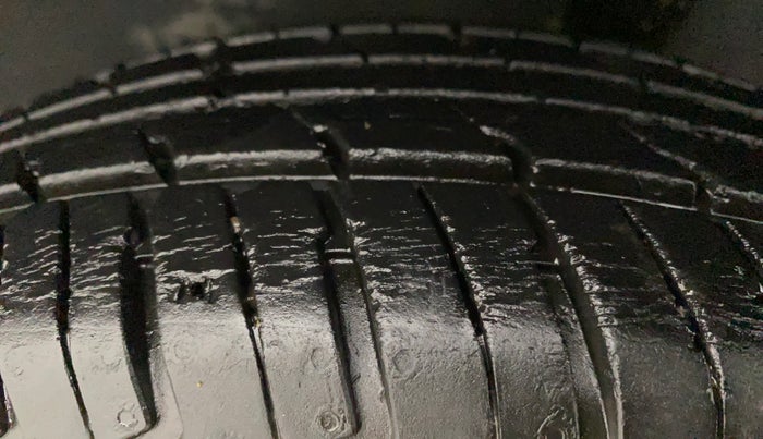 2018 Datsun Redi Go A, Petrol, Manual, 25,048 km, Left Rear Tyre Tread