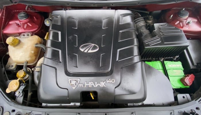 2014 Mahindra XUV500 W8 FWD, Diesel, Manual, 1,14,845 km, Engine Bonet View