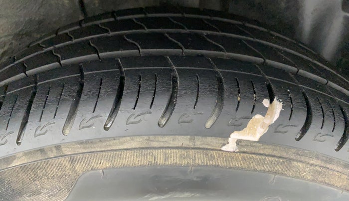 2020 Tata ALTROZ XZ 1.2, Petrol, Manual, 23,753 km, Left Rear Tyre Tread