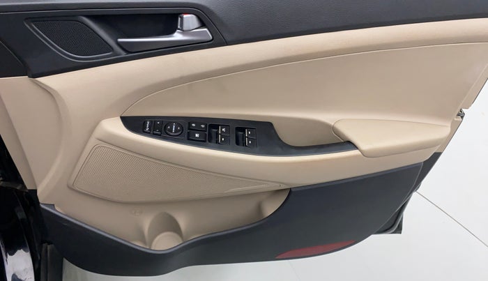 2017 Hyundai Tucson 2WD AT GLS DIESEL, Diesel, Automatic, 39,474 km, Driver Side Door Panels Control