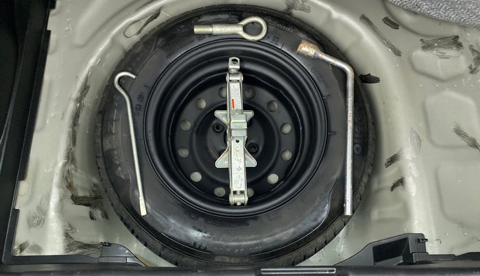 2019 Maruti Swift VXI D, Petrol, Manual, 18,525 km, Spare Tyre