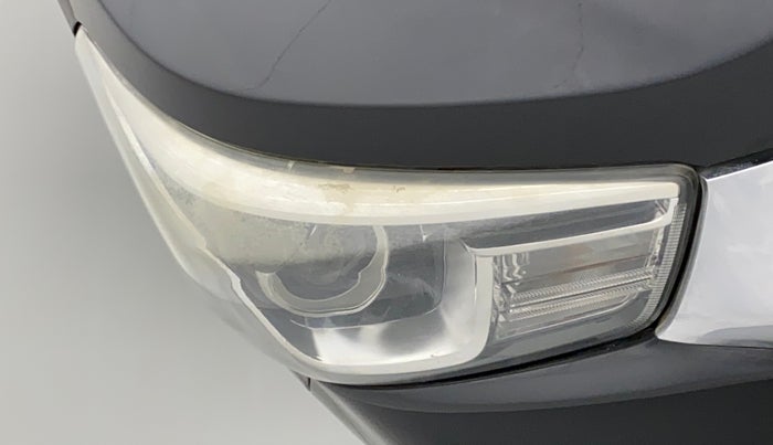 2018 Hyundai Creta SX 1.6 DIESEL, Diesel, Manual, 1,22,428 km, Right headlight - Faded
