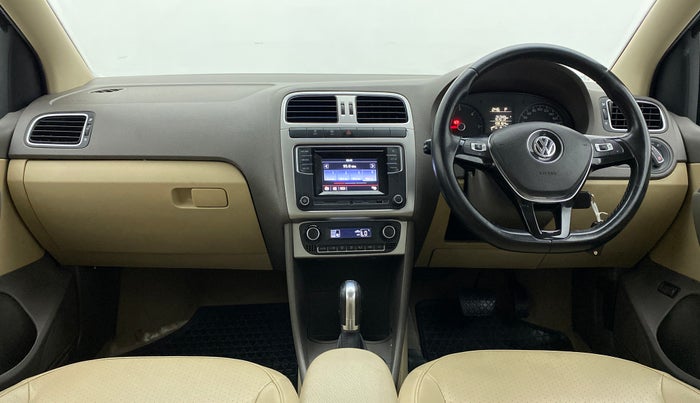 2016 Volkswagen Vento HIGHLINE 1.5 AT, Diesel, Automatic, 1,08,164 km, Dashboard