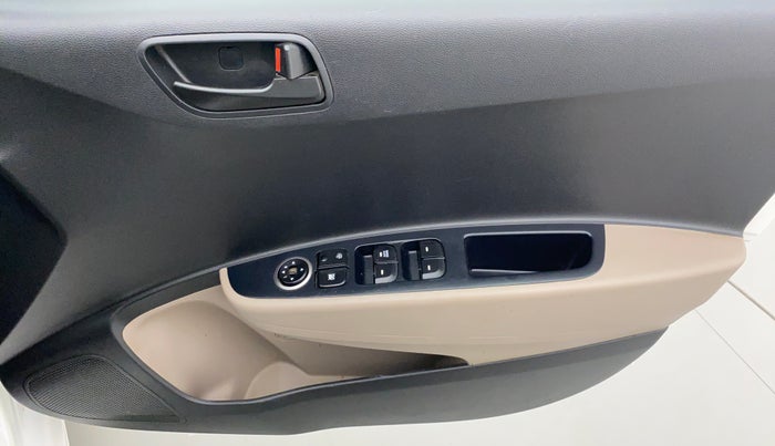 2017 Hyundai Grand i10 MAGNA 1.2 KAPPA VTVT, Petrol, Manual, 20,963 km, Driver Side Door Panels Controls