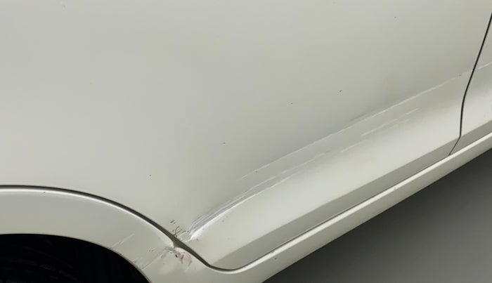 2015 Maruti Swift Dzire VXI, Petrol, Manual, 62,035 km, Right rear door - Slightly dented