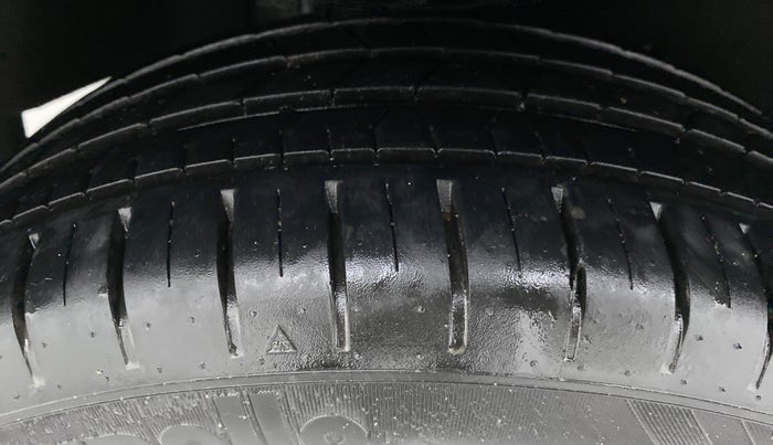 2019 Maruti Baleno ZETA 1.2 K12, Petrol, Manual, 13,720 km, Right Rear Tyre Tread