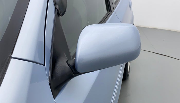 2012 Toyota Etios GD, Diesel, Manual, 62,604 km, Left rear-view mirror - Mirror movement not proper