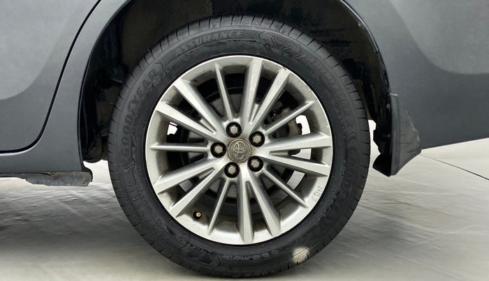 2014 Toyota Corolla Altis VL AT, Petrol, Automatic, 58,570 km, Left Rear Wheel