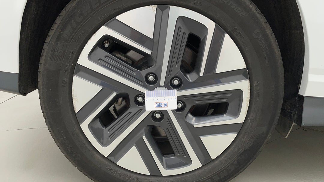 Wheels Rim Rear LHS Gutter Rash