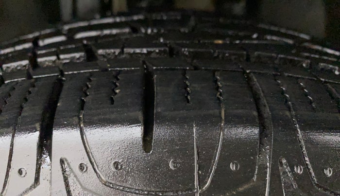 2018 Jeep Compass SPORT 2.0 DIESEL, Diesel, Manual, 47,121 km, Right Front Tyre Tread